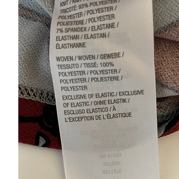 Dennis Basso Women’s Printed Caviar Crepe Ruffled Top With Chiffon Sleeves 1X - Picture 8 of 10